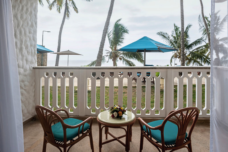 Travellers Beach Hotel 16