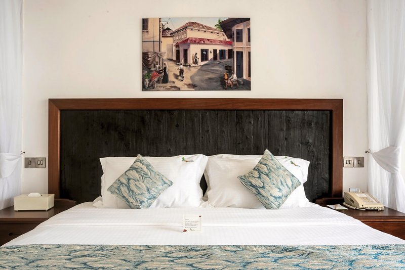 Travellers Beach Hotel 3