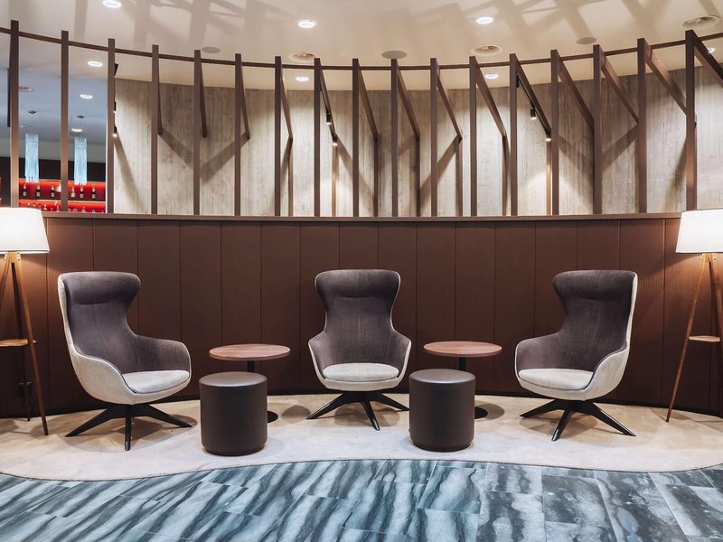 Dorint Airport-Hotel Zürich 9