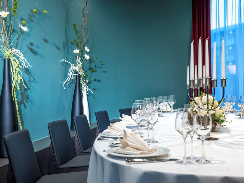 Dorint Airport-Hotel Zürich 13