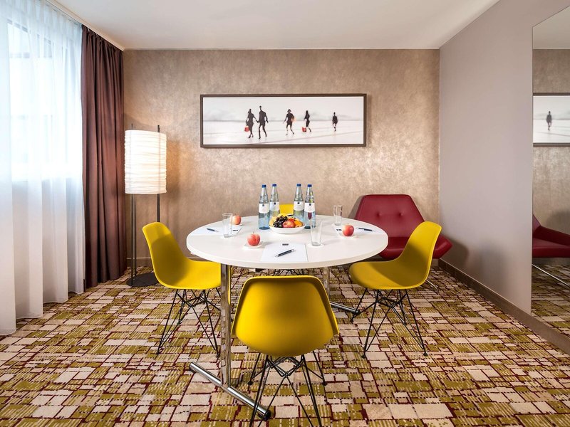 Dorint Airport-Hotel Zürich 14