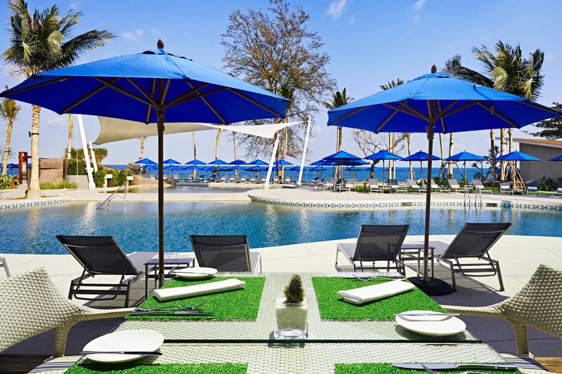 OZO Chaweng Samui 12