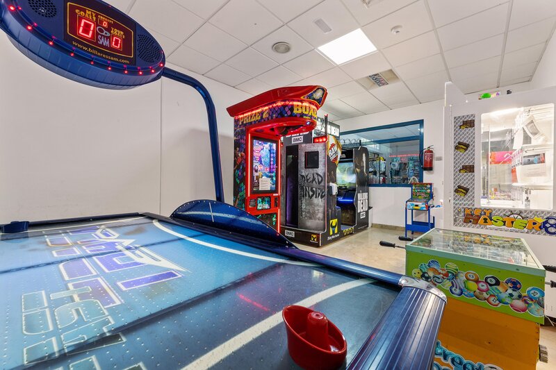 THB Tropical Island 39