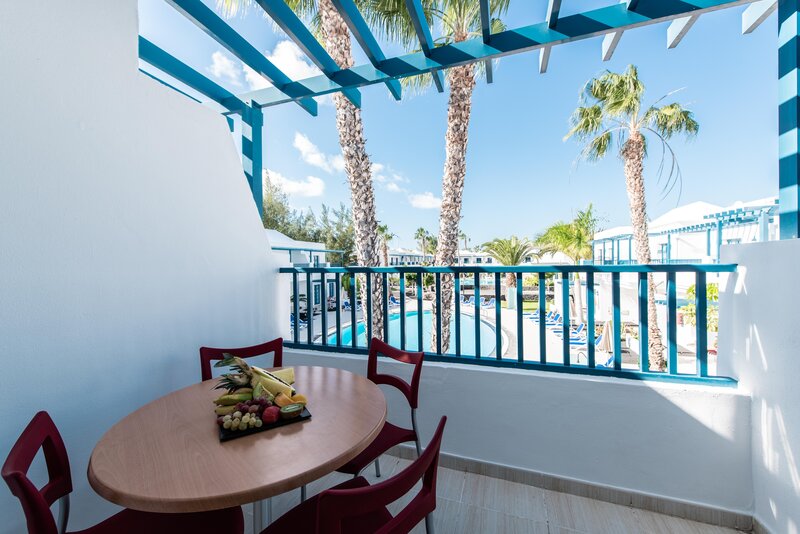 THB Tropical Island 65