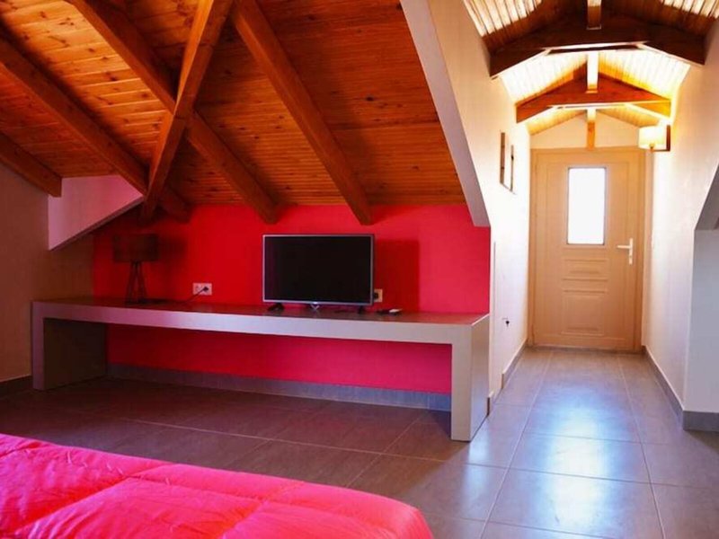 Tsokas 38 - Room Example