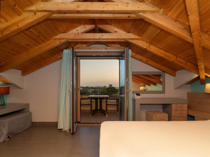 Tsokas 44 - Room Example