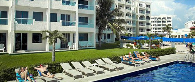 Aquamarina Beach Hotel 2