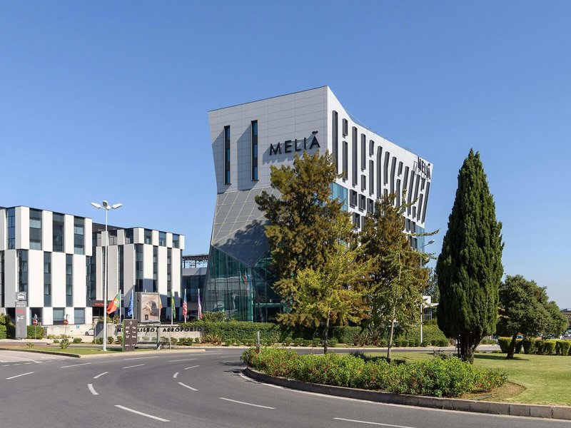 Tryp Lisboa Aeroporto 1