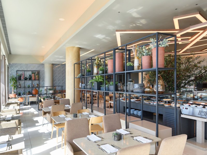 Tryp Lisboa Aeroporto 20