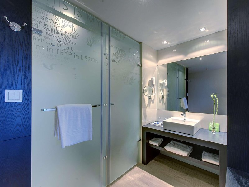 Tryp Lisboa Aeroporto 43