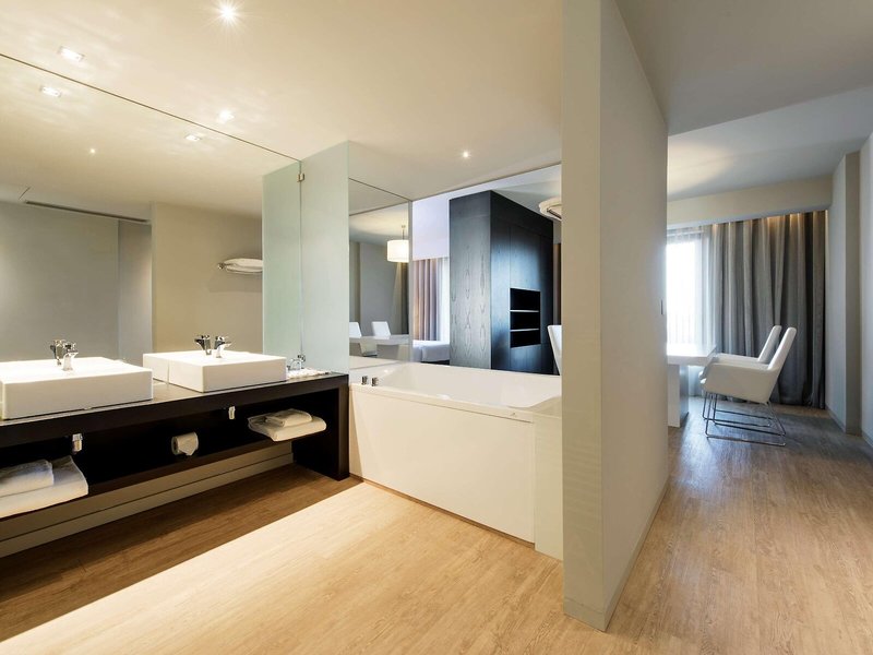 Tryp Lisboa Aeroporto 44