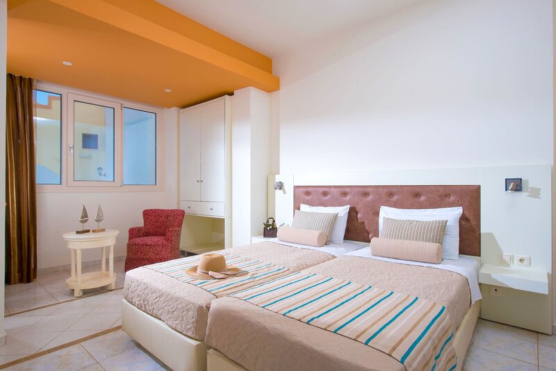 Irida Hotel Apartments 5