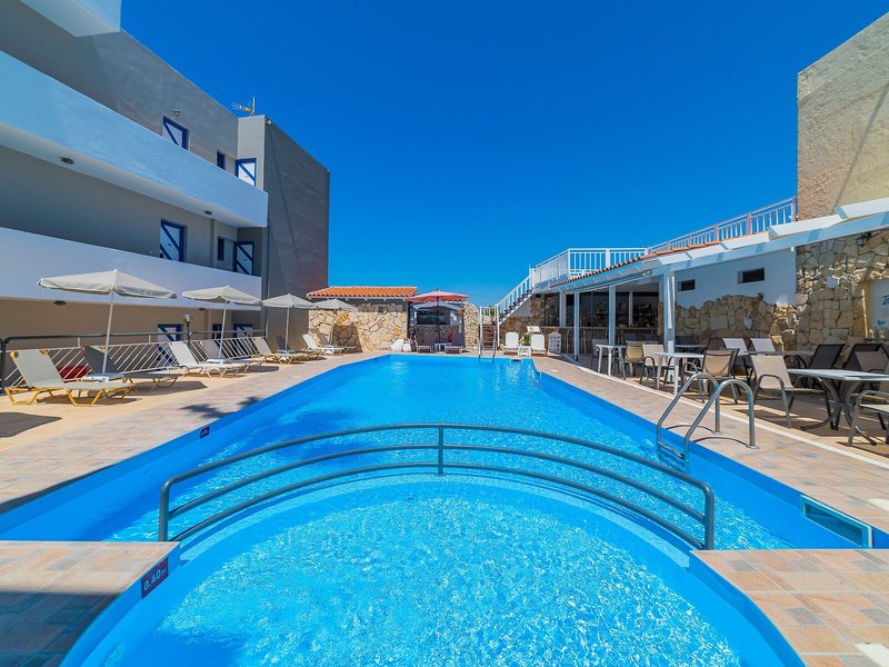 Blue Dreams Apartments 19