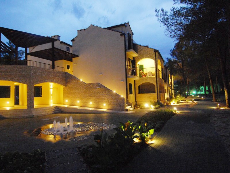 Zaton Holiday Resort - 4 Stars Apartments 1