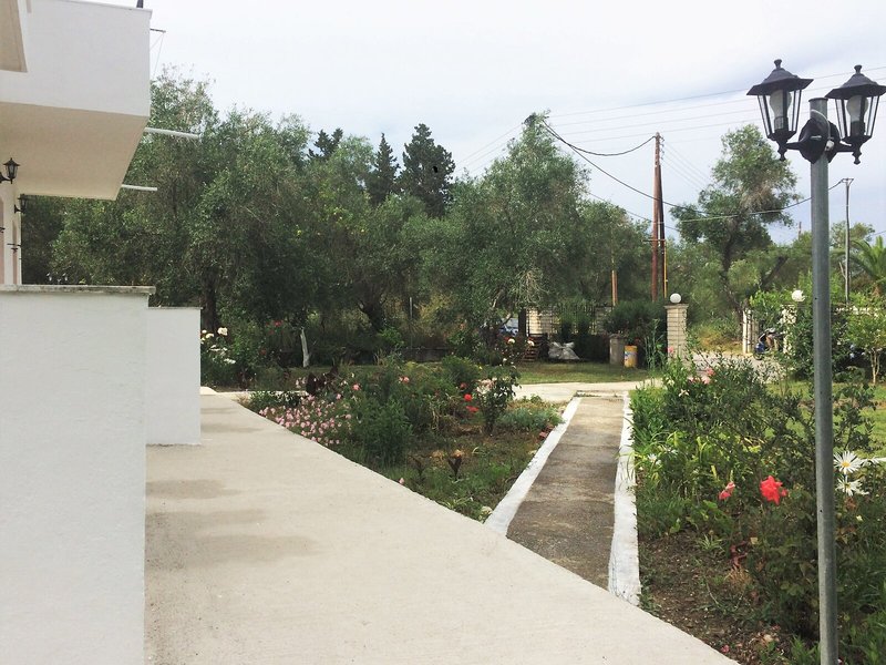 Captain´s Studios & Apartments 8 - Landscape