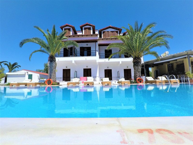 Captain´s Studios & Apartments 22 - Outdoor Pool