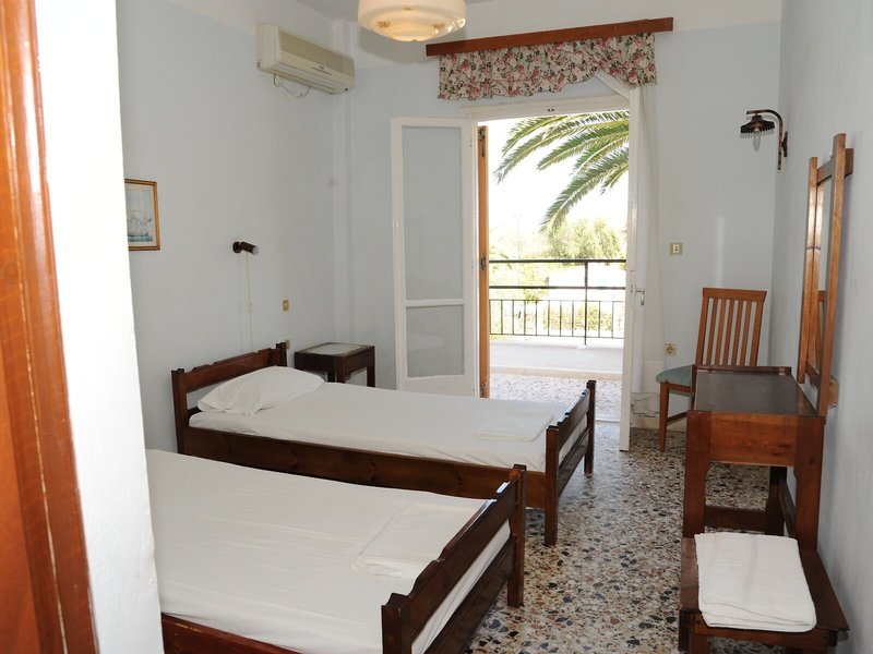 Captain´s Studios & Apartments 32 - Room Example