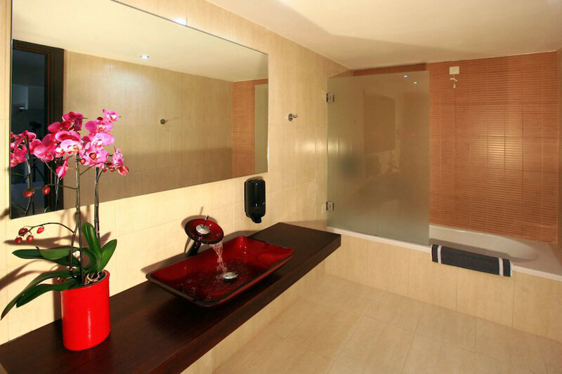 Katrin Suites 12