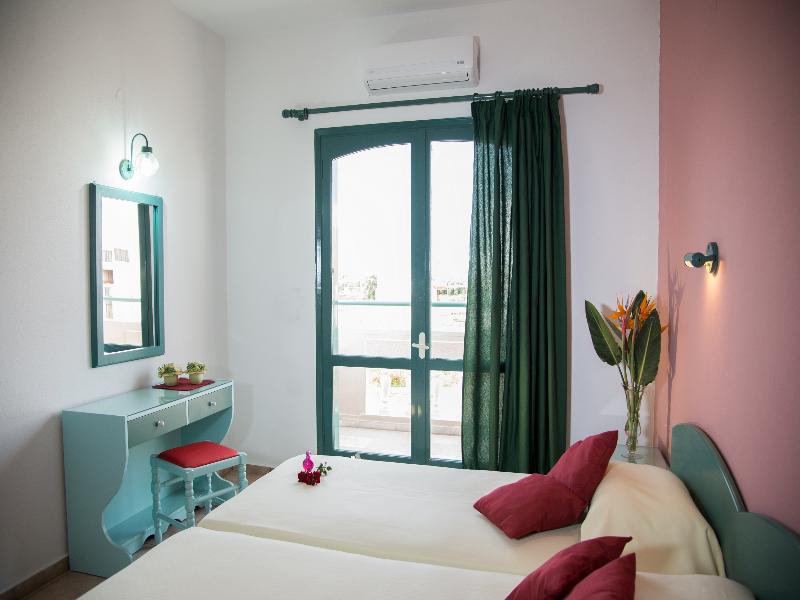 Theoni Apartments 3