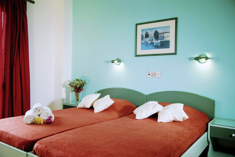 Theoni Apartment 13