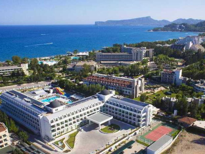 Karmir Resort & Spa 1