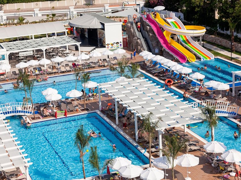 Karmir Resort & Spa 11