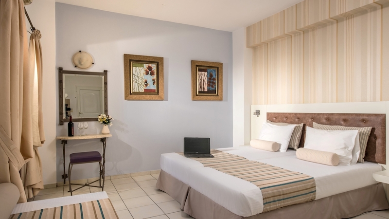 Bella Elena Apartments 7