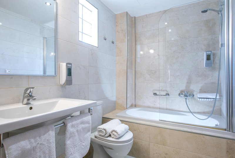 Bella Elena Apartments 8