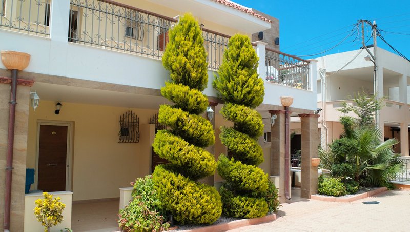 Bella Elena Apartments 28