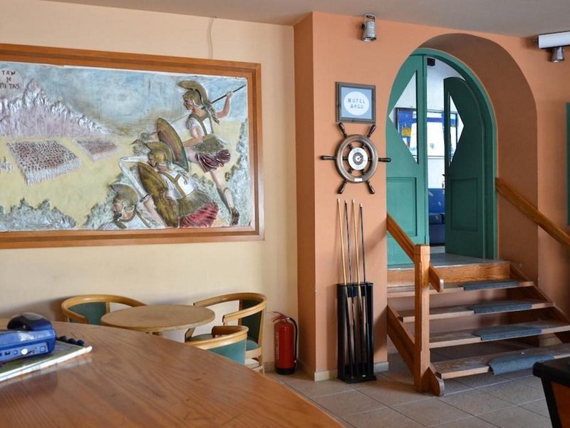 Argo Studios 9 - Room Example