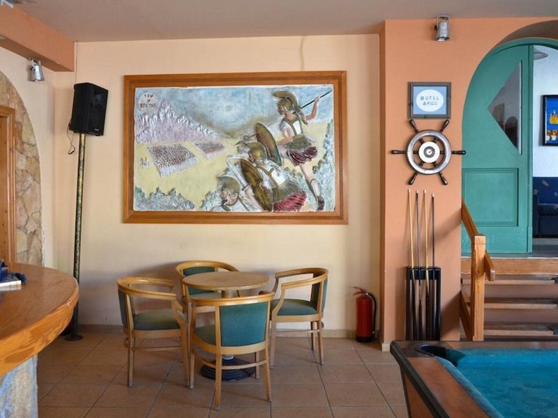 Argo Studios 16 - Restaurant