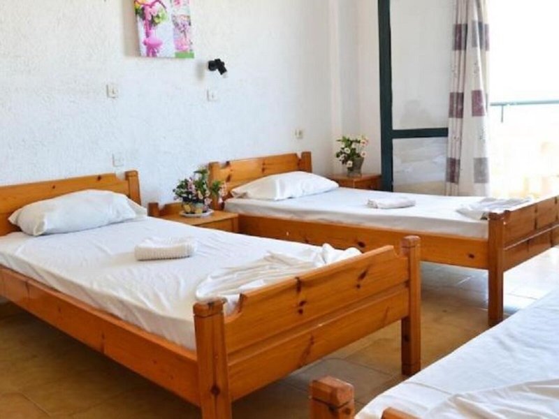 Argo Studios 18 - Room Example