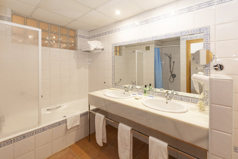 Mar Hotels Paguera & Spa 10