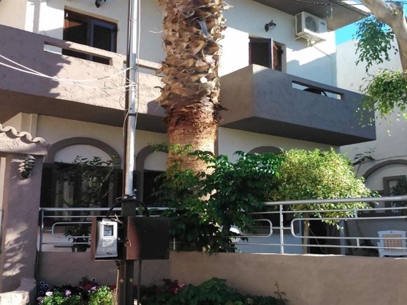 Fotoula Studios & Apartments 1