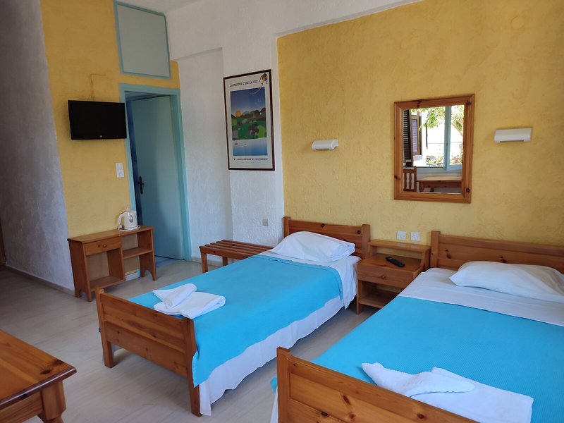 Fotoula Studios & Apartments 25