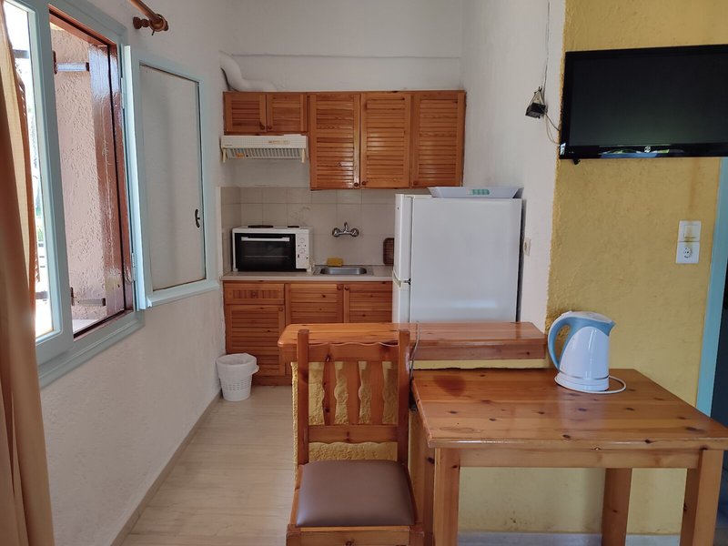 Fotoula Studios & Apartments 26