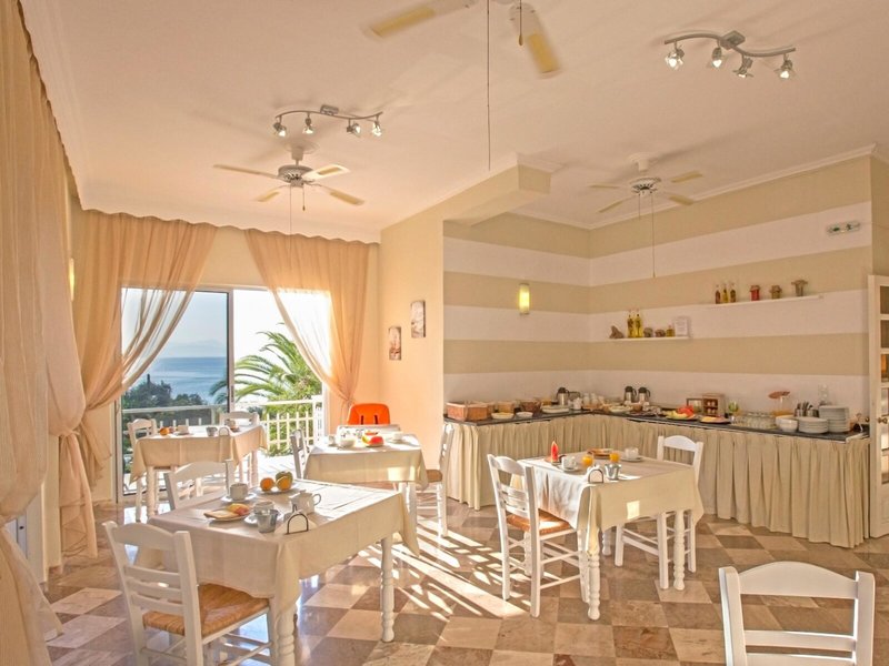 Aurora Beach Hotel Corfu 8