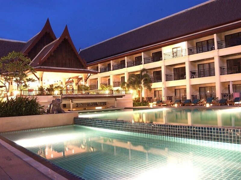 Deevana Patong Resort & Spa 9