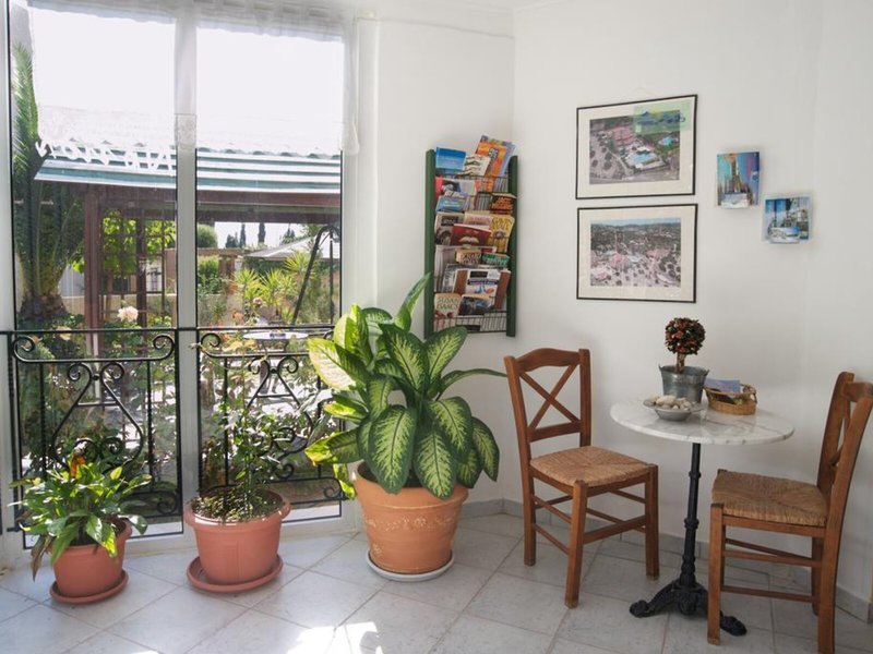 Nostos Studios & Apartments 17 - Lounge / Lobby