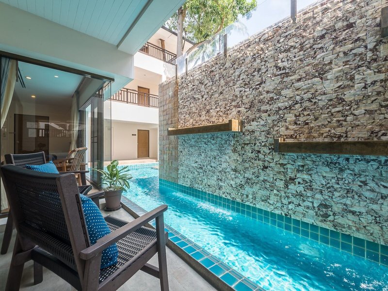 Patong Lodge Hotel 18