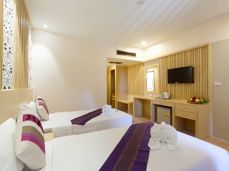 Patong Lodge Hotel 35