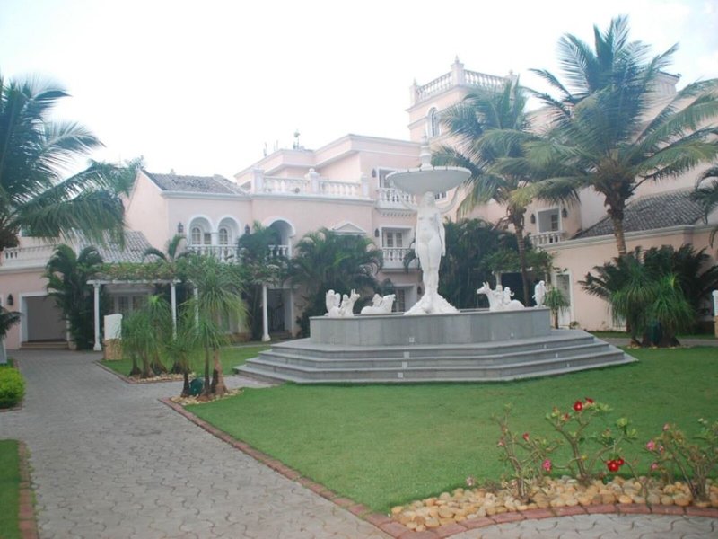 Club Mahindra Emerald Palms Resort 5