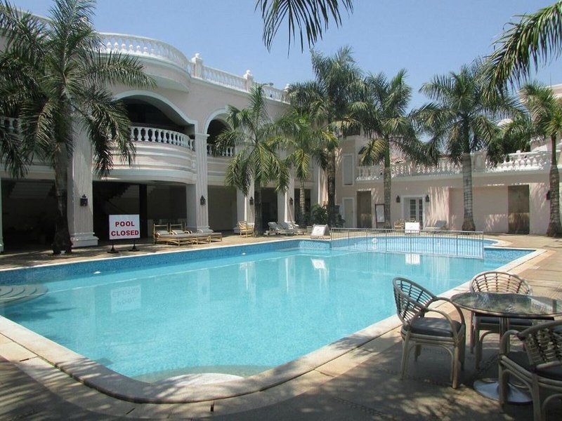 Club Mahindra Emerald Palms Resort 7