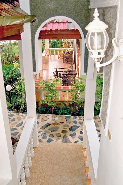 Tropica Bungalows 13