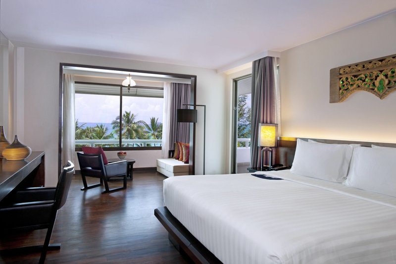 Le Meridien Phuket Beach Resort 5