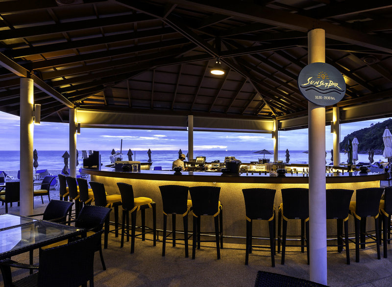 Le Meridien Phuket Beach Resort 14