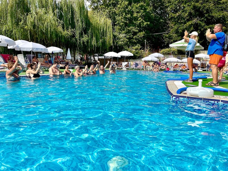 Holiday Park & Spa 18