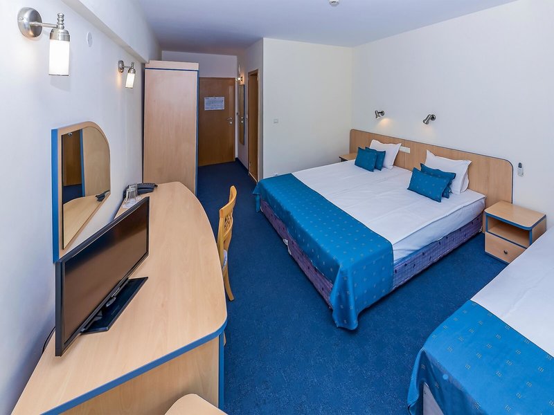 Holiday Park & Spa 36