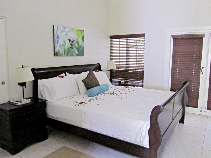 Blue Waters Inn 12