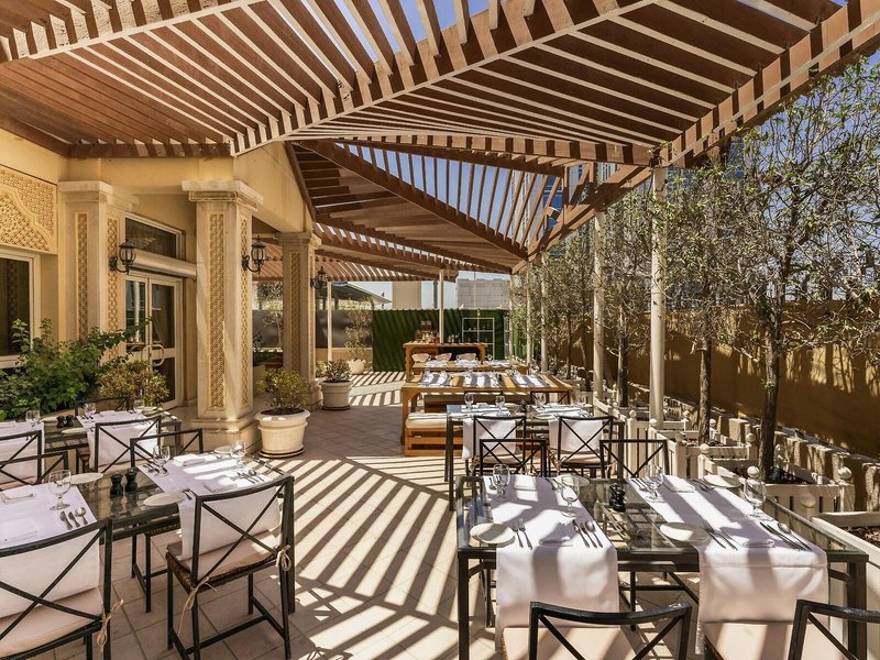 Mövenpick Hotel Doha 24